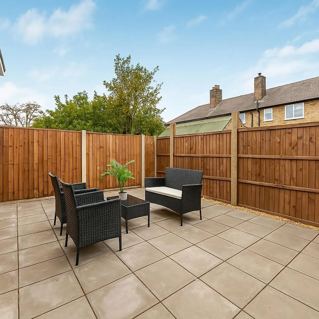 Apartment Bright Private Rooms - Peaceful Morden Location London