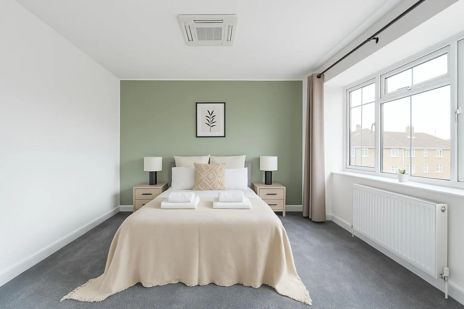 Bright Private Rooms - Peaceful Morden Location London Apartment